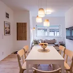 דירה Balatonic Grape Apartmanhaz שיופוק
