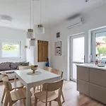 Balatonic Grape Apartmanhaz דירה *