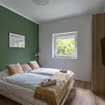 Balatonic Grape Apartmanhaz דירה שיופוק