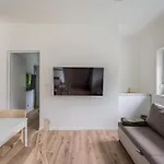 Balatonic Grape Apartmanhaz * שיופוק