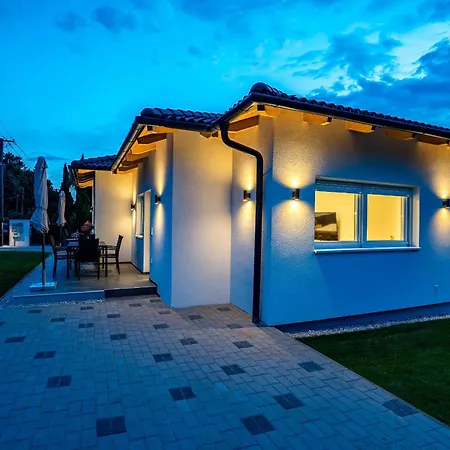 Balatonic Grape Apartmanhaz Apartamento *