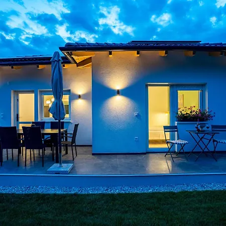 Balatonic Grape Apartmanhaz