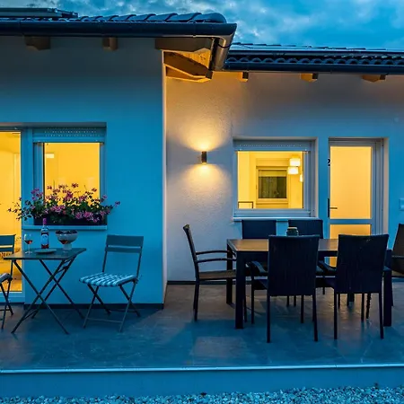 Balatonic Grape Apartmanhaz 아파트 *