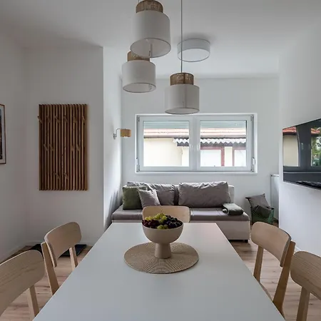 Balatonic Grape Apartmanhaz Apartment Siófok