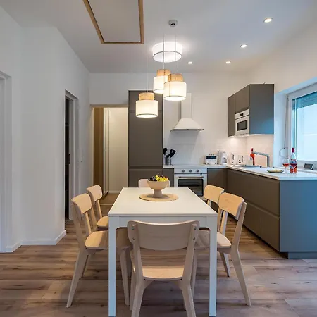 Apartment Balatonic Grape Apartmanhaz Siófok