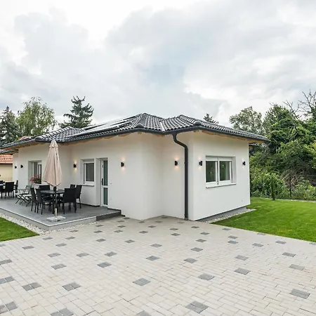 Apartment Balatonic Grape Apartmanhaz Siófok