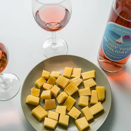 Balatonic Grape Apartmanhaz * Siófok