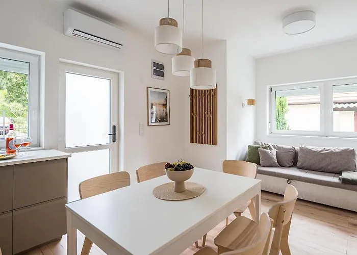 Balatonic Grape Apartmanhaz * 시오포크